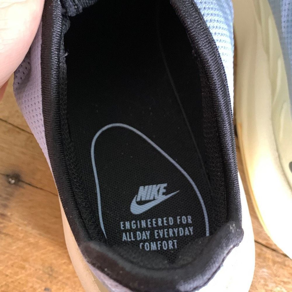 Nike Women’s Air Max Axis Blue/White Lace Up Athletic Comfort Sneakers - Picture 4 of 11